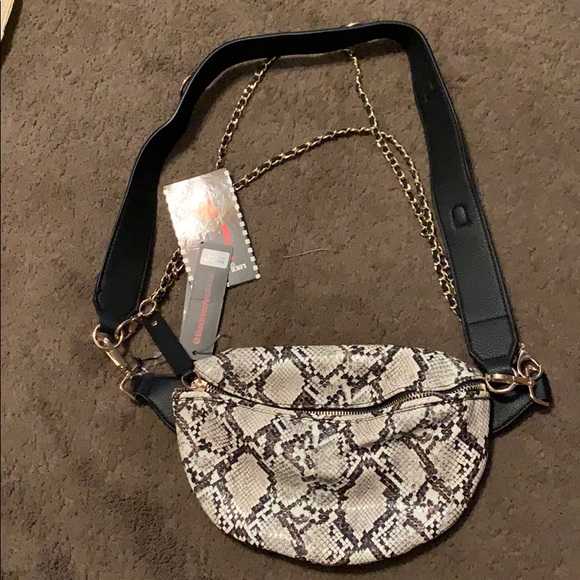 Bag - Picture 2 of 4